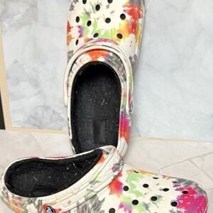 Paint splatter white crocs, size 11 men’s